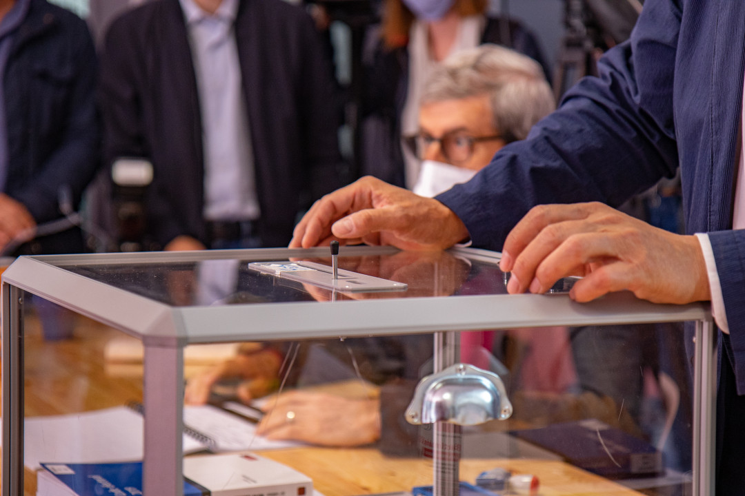 Calendrier Des Prochaines Elections Participer Aux Elections Participer Ville De Lille Adresses Horaires Calendriers Et Histoire