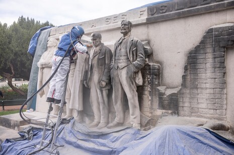 Monument aux Fusillés lillois : restauration en cours (photo 24.09.25)