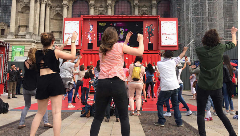 Danse place de la République pour Move by city Lille, fin mai.