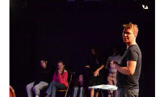 Atelier théâtre 12 à 16 ans à la Barraca Zem