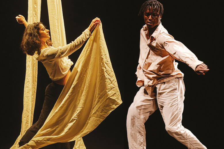 Cosmos | Mahamat | Cie La Main de l’Homme