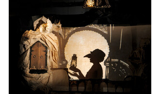 Et pourquoi pas empêcher la nuit de tomber ! – Cie Oui Sire