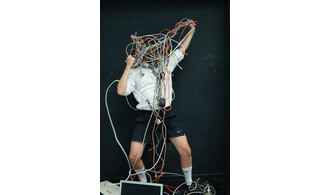 Fabrik : Métamorphoses d'un travailleur connecté - Cie La Malagua (Sortie de résidence)