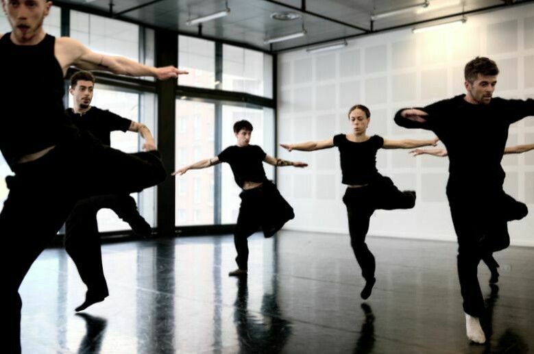 (Hip Open Dance)  Malmus Cie Zahrbat