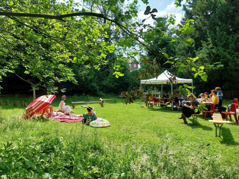Le Printemps de la Pouponnière, atelier de pratique artistique : modèles vivants