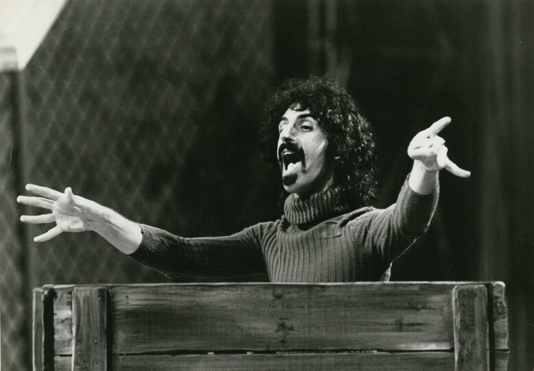 "[M&A] 200 Motels - Frank Zappa
"