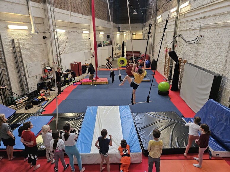 Stage de cirque Vacances d'hiver 2026 I Enfants & Ados