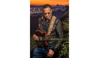 STANLEY CLARKE