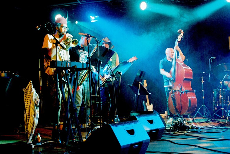 The Young Mothers et Centre Aéré en concert