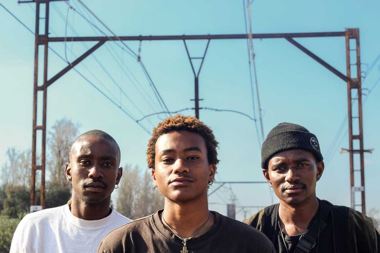 Twenty One Children et The Cryptids en concert