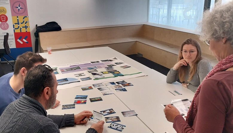 Atelier Fresque de la mobilité à la Maison des Mobilités Durables