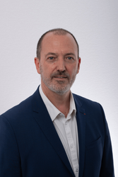 Roger Vicot