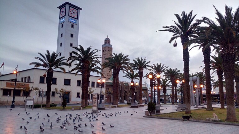 Hôtel de ville d'Oujda, vue de terre, © Digital Garden