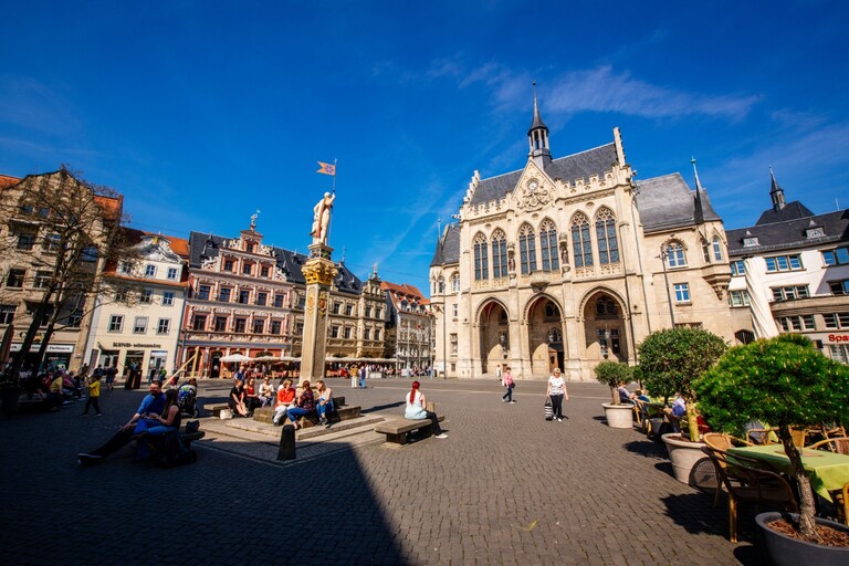 La Mairie d'Erfurt sur le «Fischmarkt» (Marché aux poissons