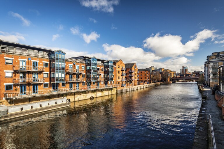 Leeds Canal, South Bank 